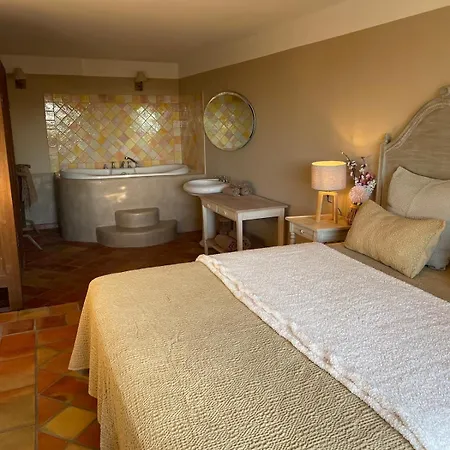 La Maison Du Village